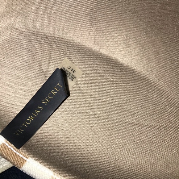 ✨VICTORIAS SECRET PUSH UP BIKINI TOP ✨✨ - Picture 4 of 4